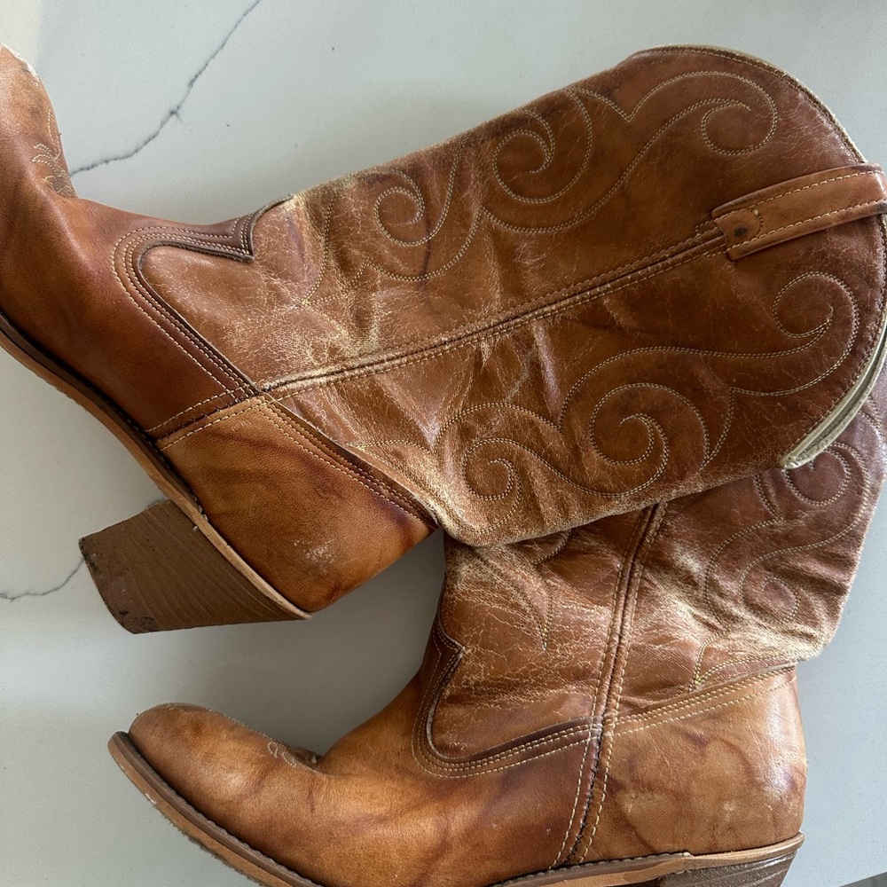 Vintage Tan Leather Cowboy Boots
